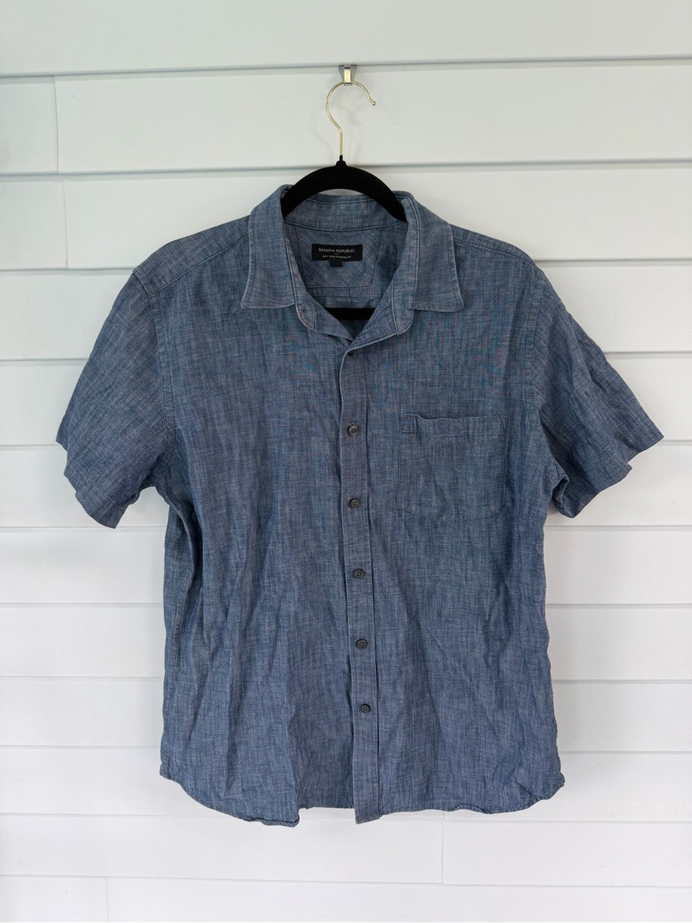 Banana Republic Short-Sleeve Chambray Button-Up Shirt
